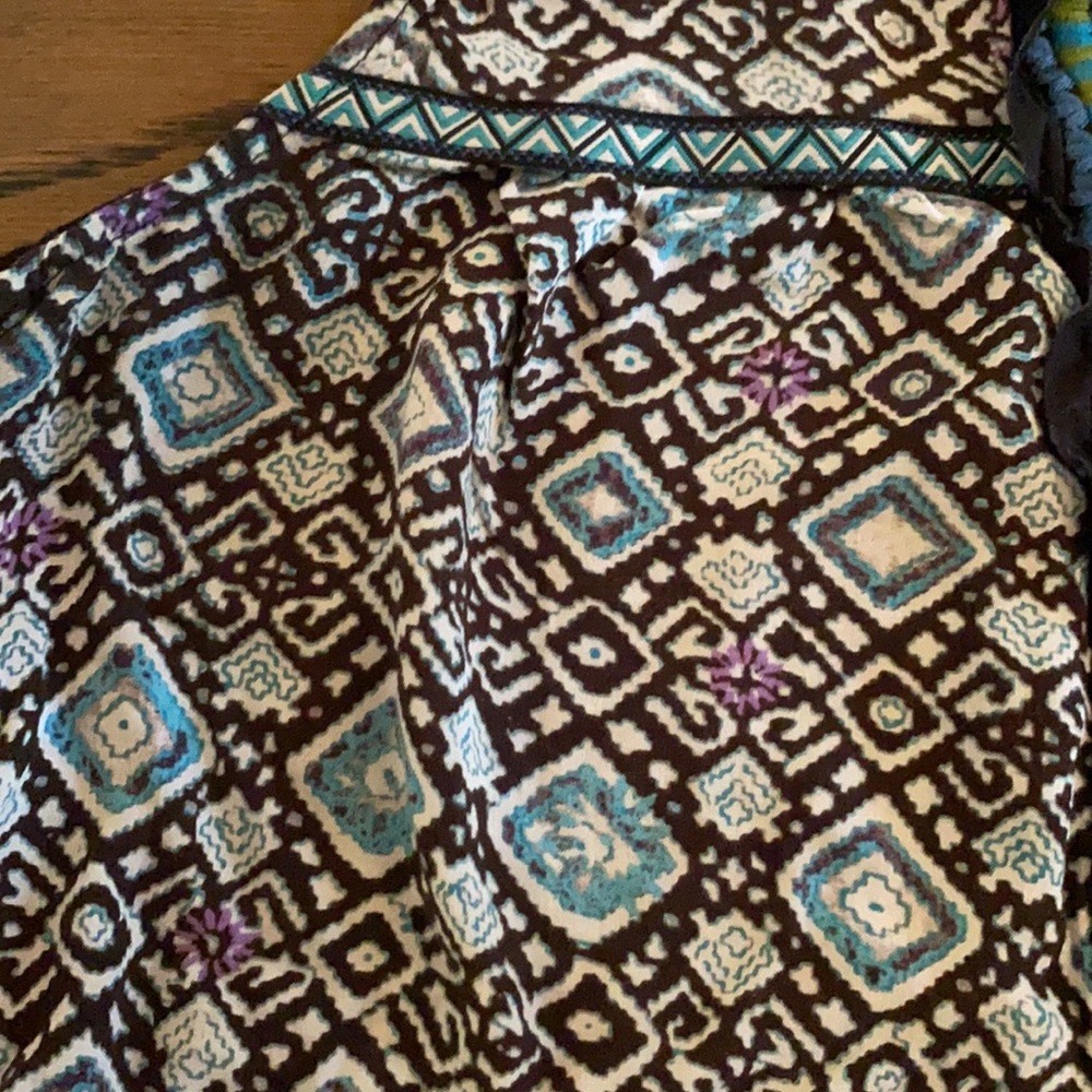 Common Thread Tribal Pattern Blouse - Picture 3 of 4